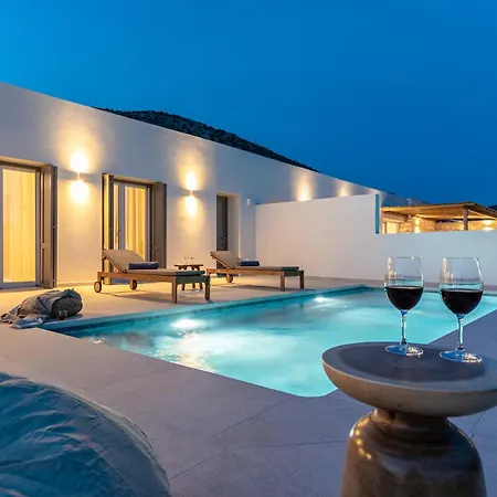 Roos Naxos * Agiassos