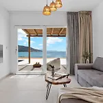 Roos Naxos Villa *