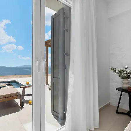 Roos Naxos Villa *
